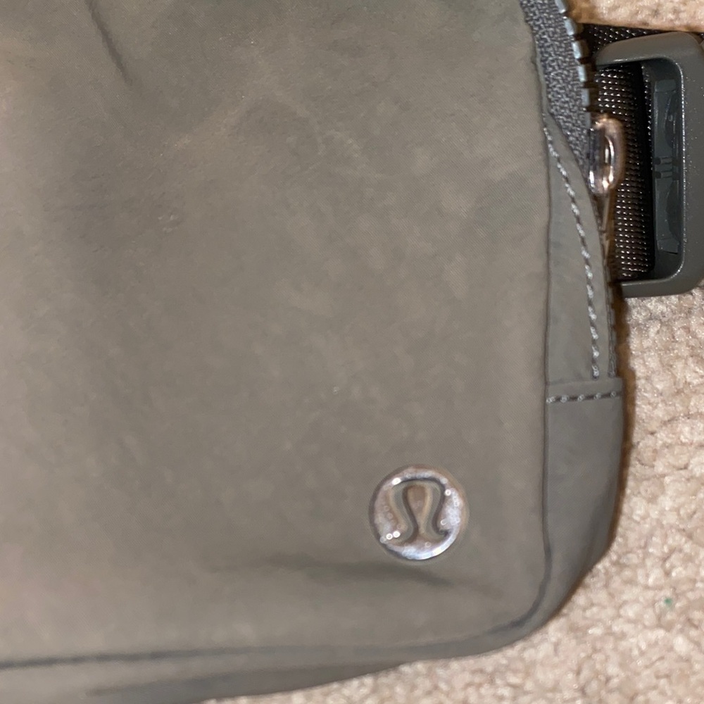 lululemon athletica Men's Tan Belt Bag